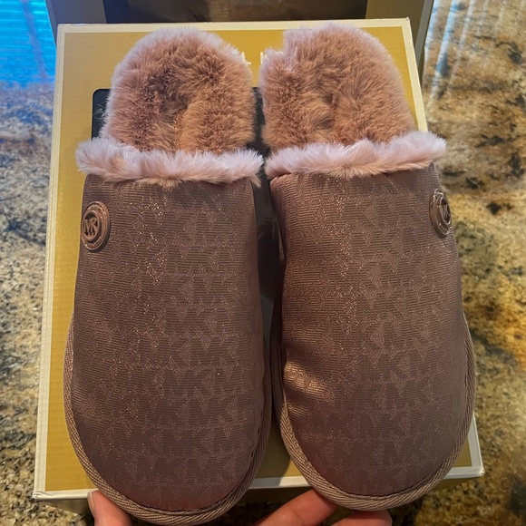 Michael Kors JANIS SLIPPER - Picture 2 of 6